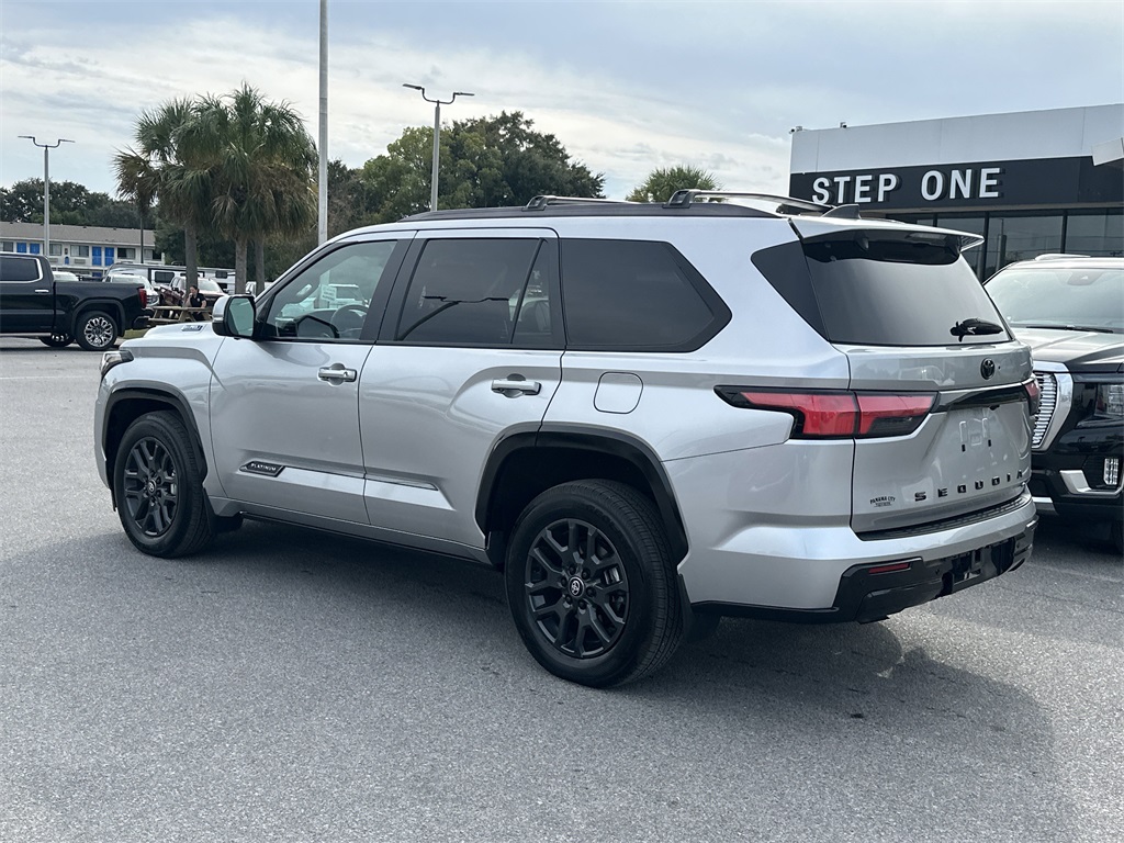 2025 Toyota Sequoia Platinum photo 4