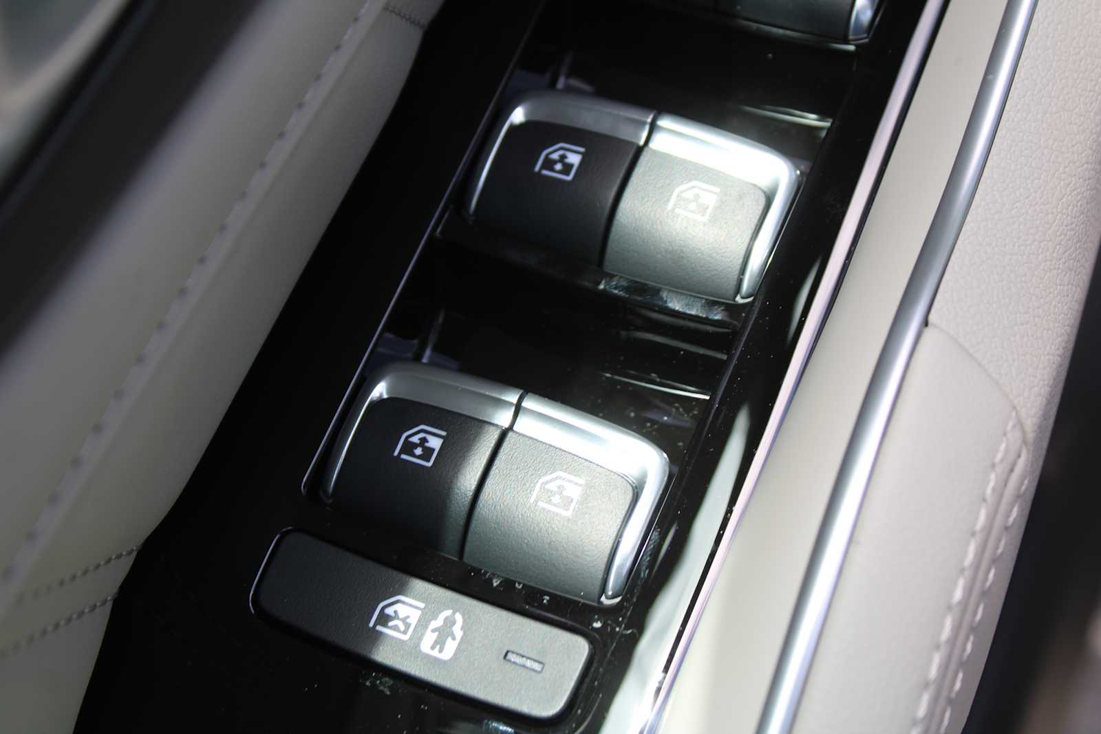 2025 Kia Sorento Hybrid SX Prestige photo 18