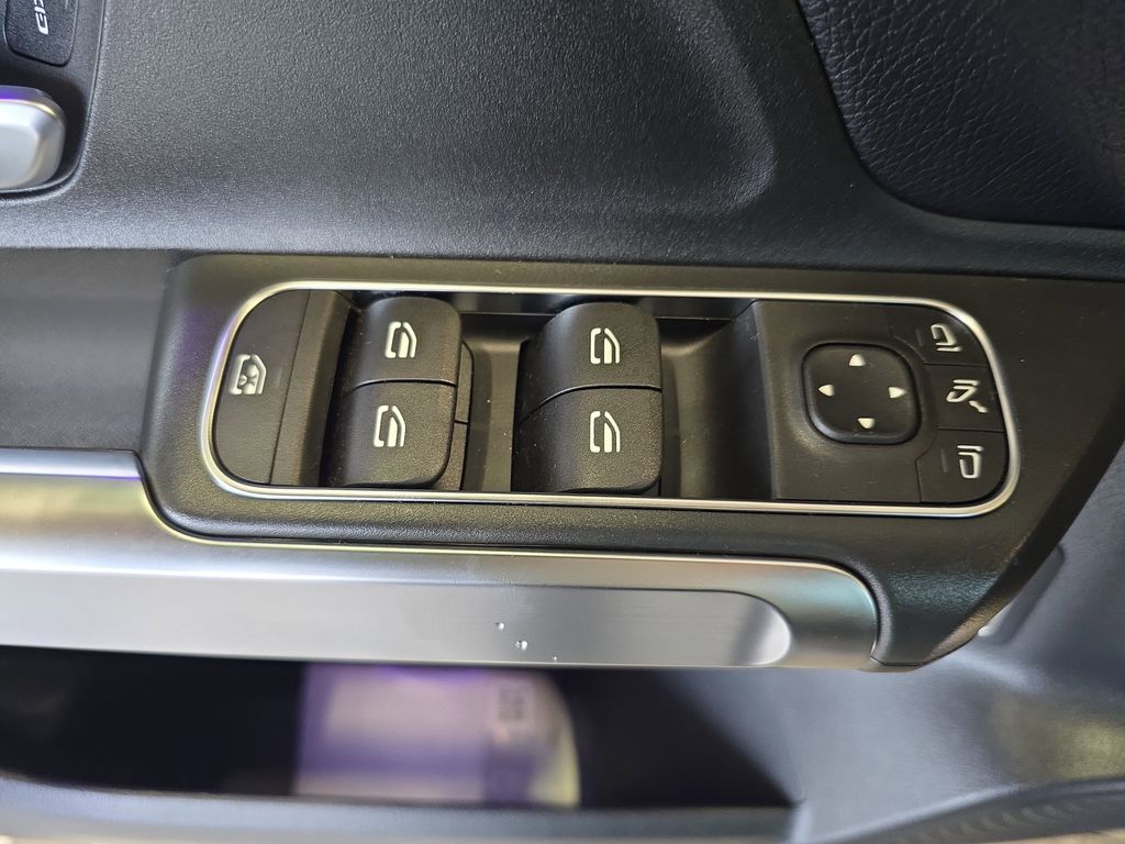 2022 Mercedes Benz GLB AMG 35 photo 27