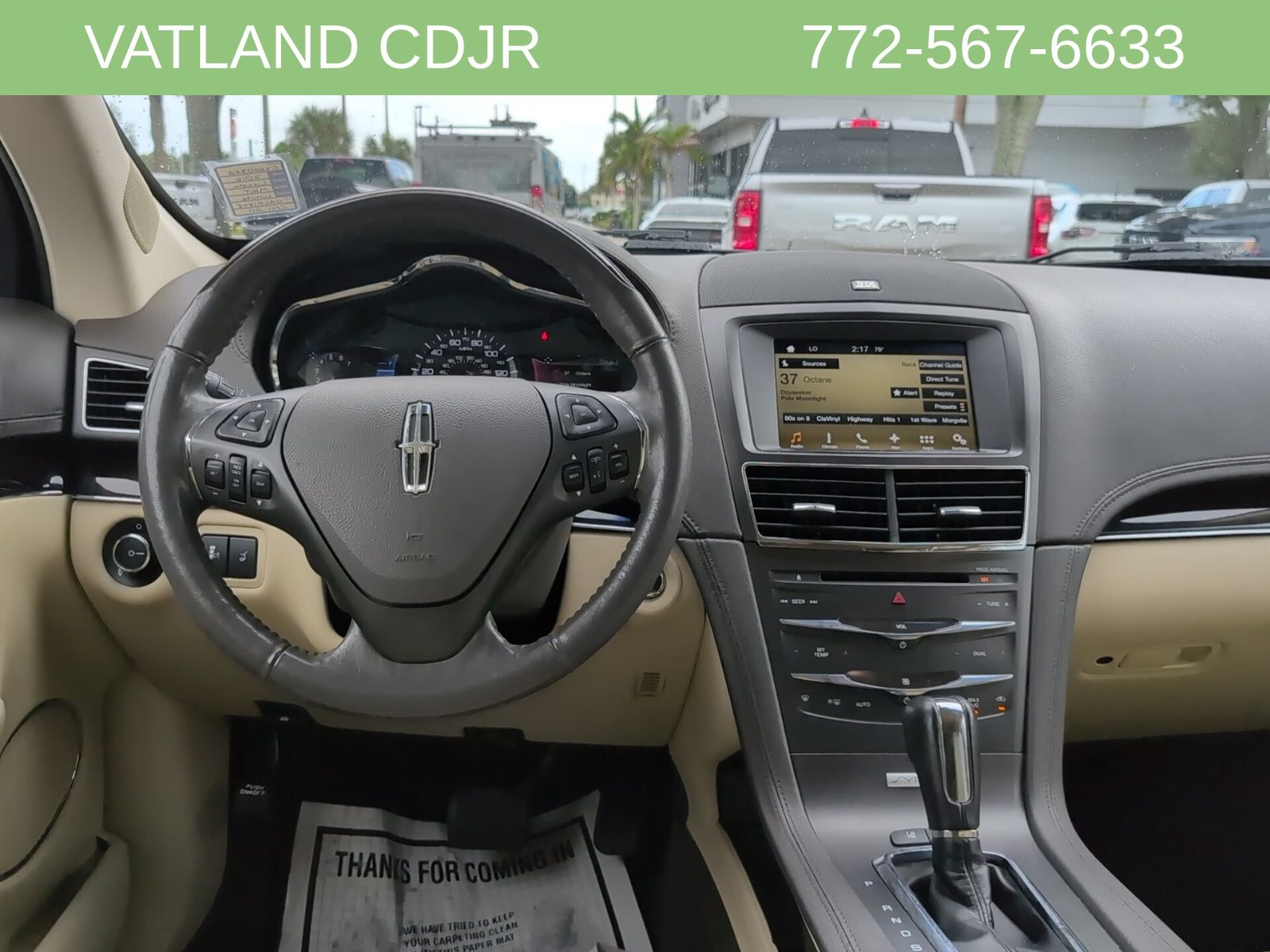 2016 Lincoln MKT EcoBoost photo 11