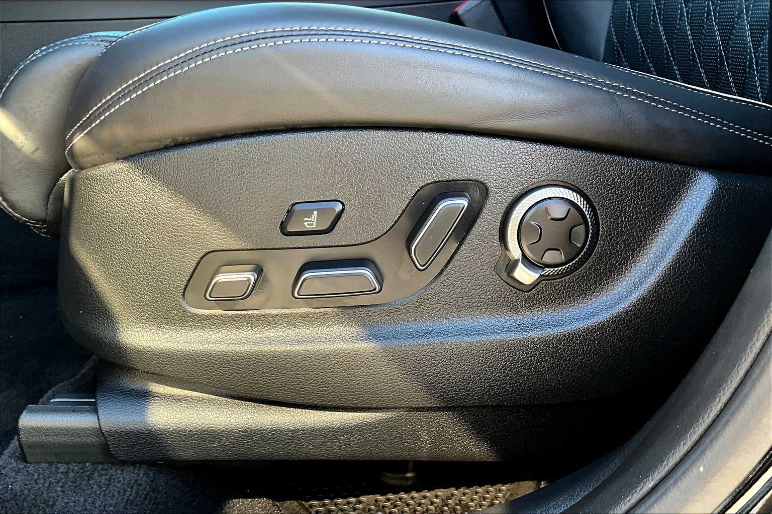 2025 Genesis GV70 3.5T Sport photo 33