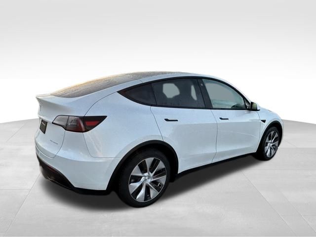 2023 Tesla Model Y Long Range photo 9
