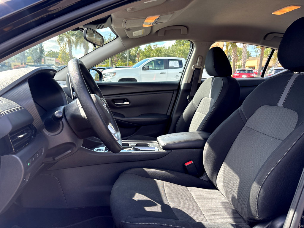 2024 Nissan Sentra SV photo 19