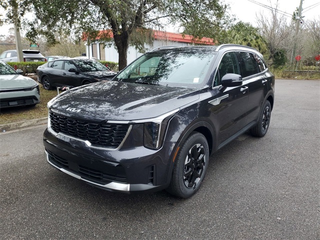 2025 Kia Sorento S photo 4