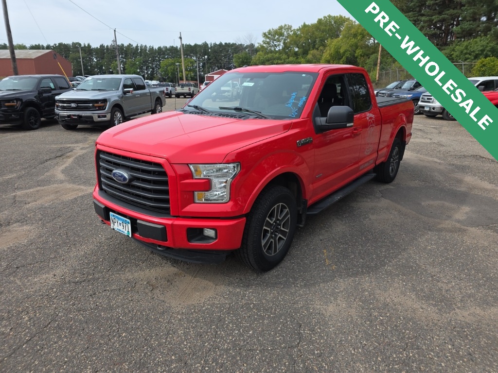 2015 Ford F-150 XLT photo 2