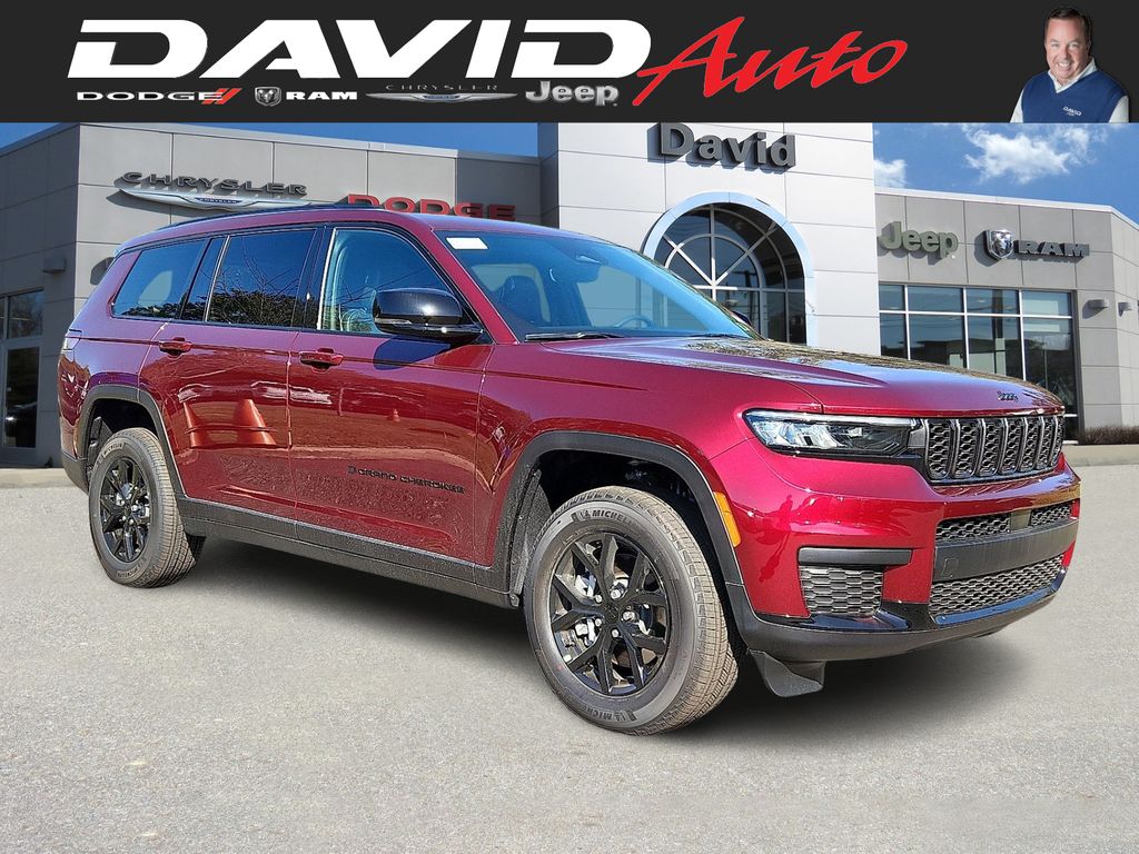 2025 Jeep Grand Cherokee L Altitude's photo