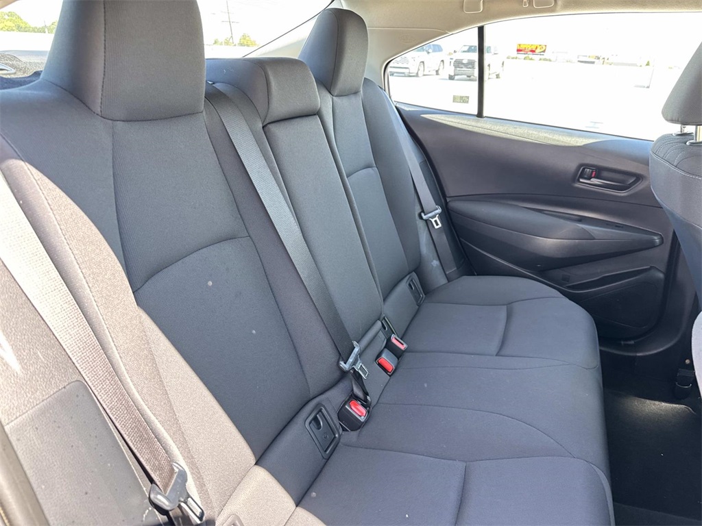 2023 Toyota Corolla LE photo 8