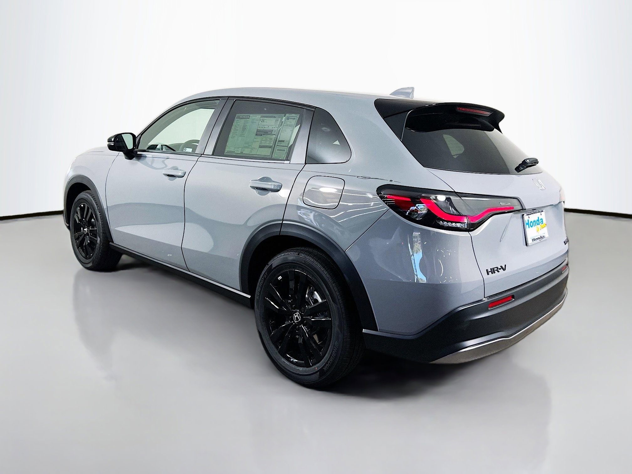2026 Honda HR-V Sport photo 3