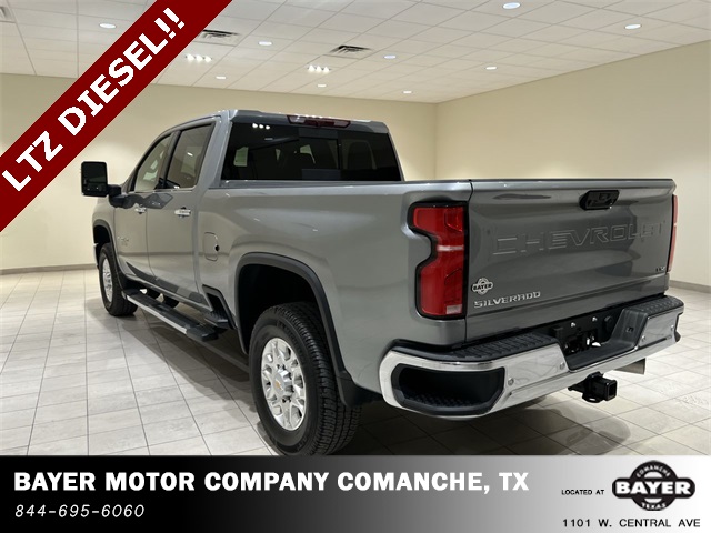 2025 Chevrolet Silverado 2500HD LTZ photo 2