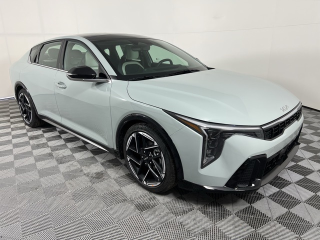 2026 Kia K4 GT-Line's photo