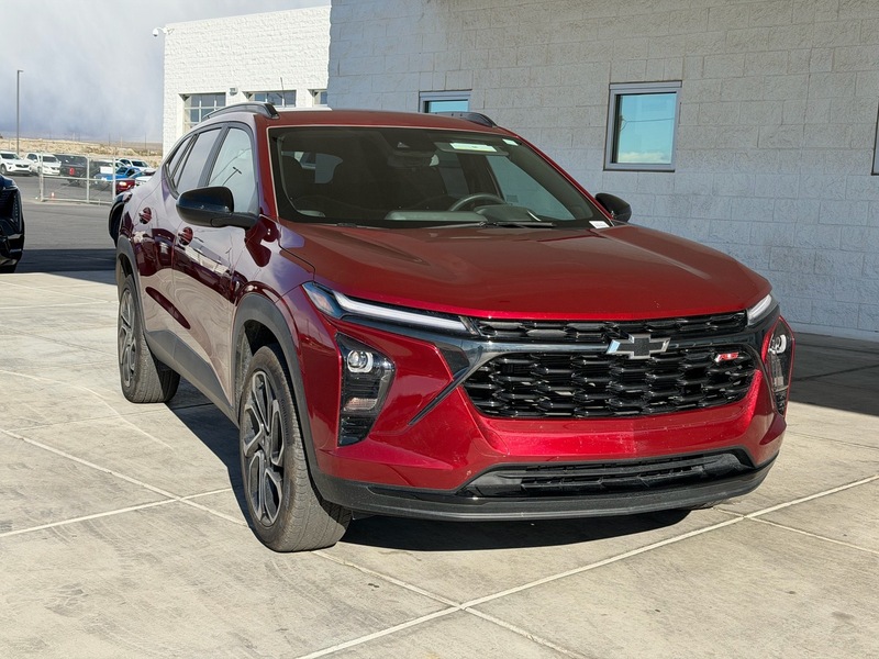 2024 Chevrolet Trax RS's photo