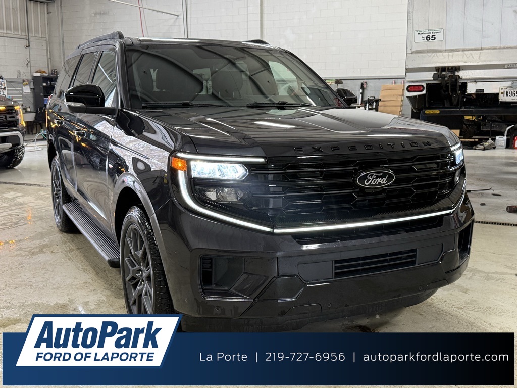 2026 Ford Expedition Platinum's photo