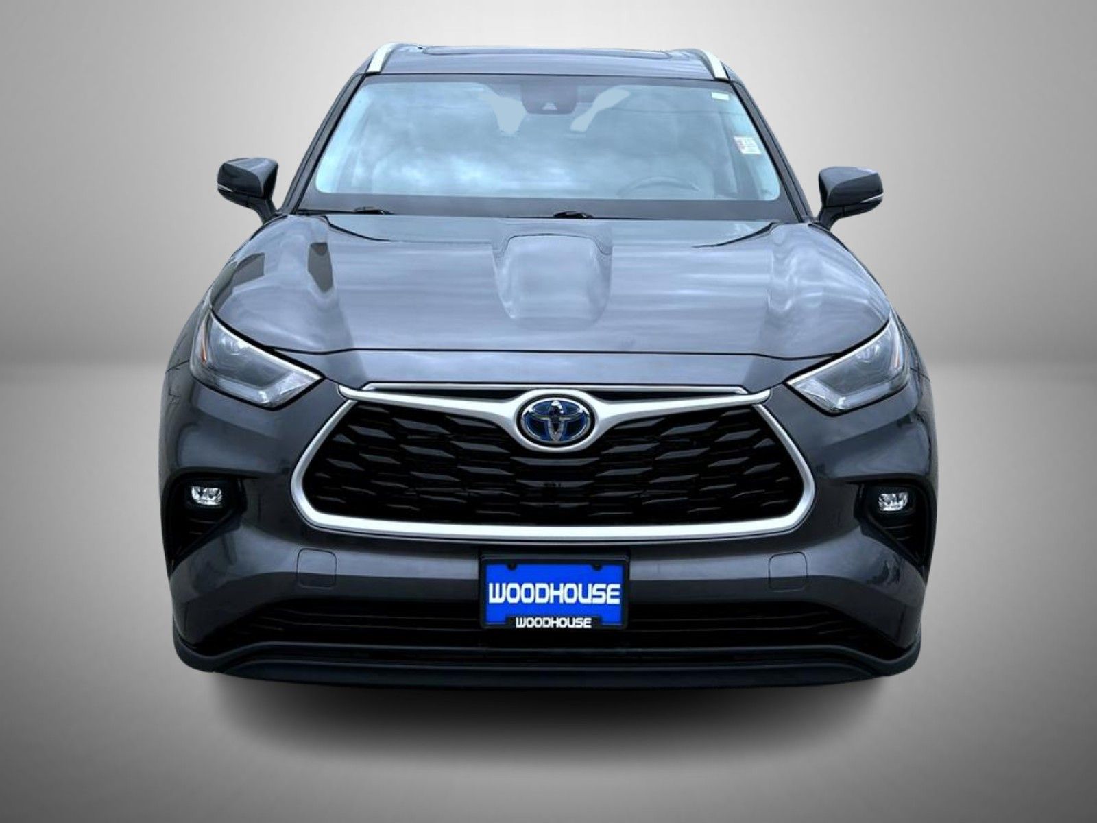 2022 Toyota Highlander Hybrid XLE photo 2