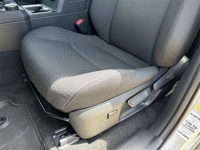 2025 Toyota 4Runner SR5 photo 12