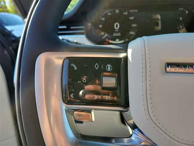 2025 Land Rover Range Rover SE photo 24