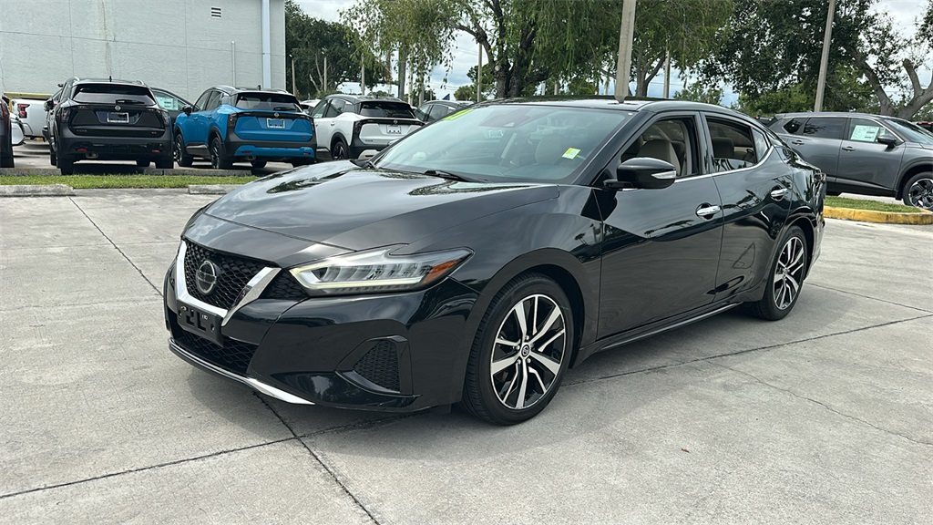 2021 Nissan Maxima SV photo 3