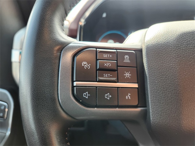 2023 Ford F-150 Lariat photo 19