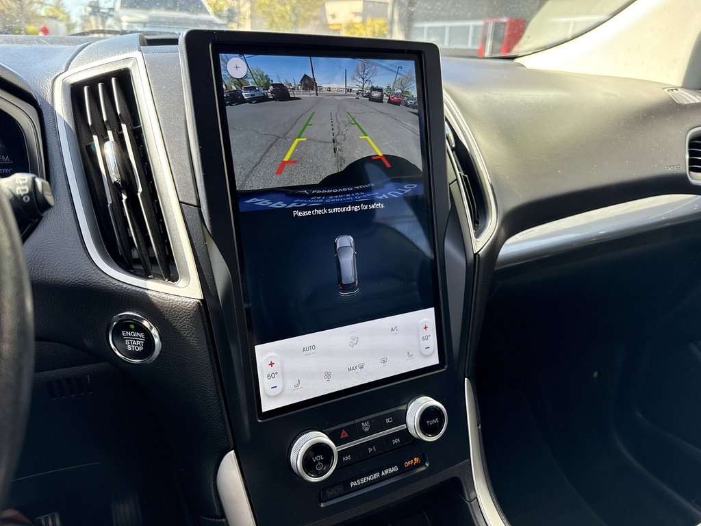 2023 Ford Edge SEL photo 20