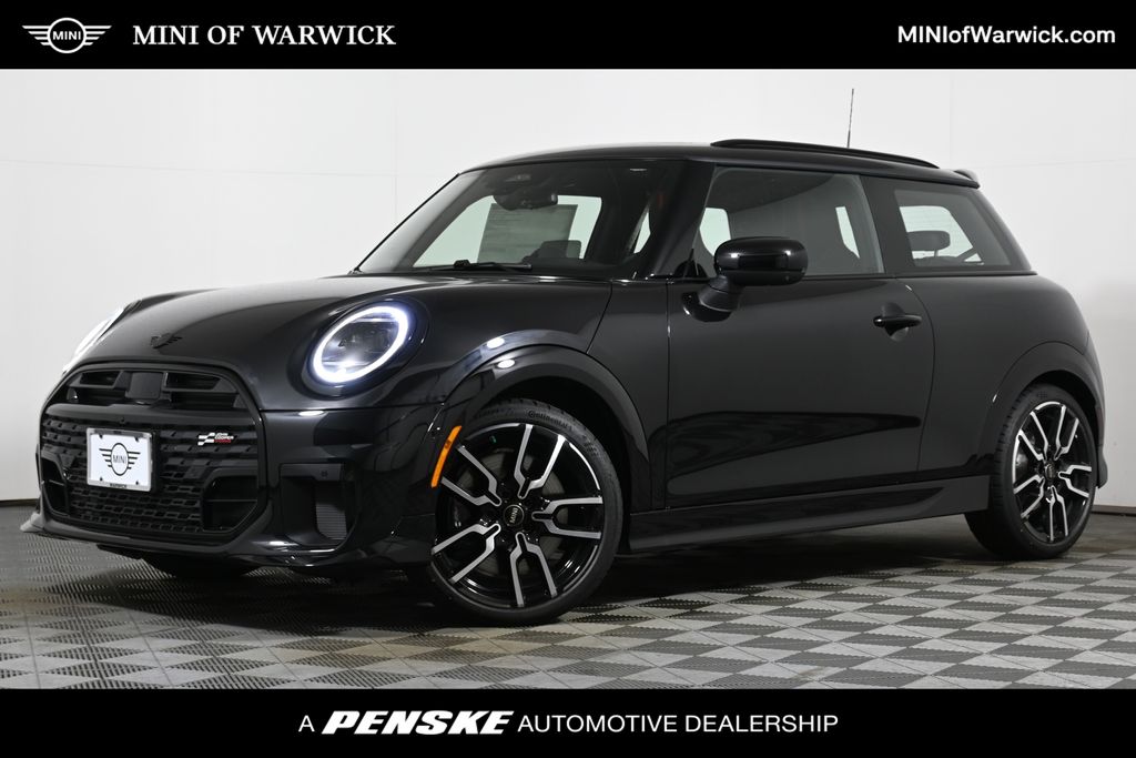 2026 MINI Hardtop 2 Door S's photo