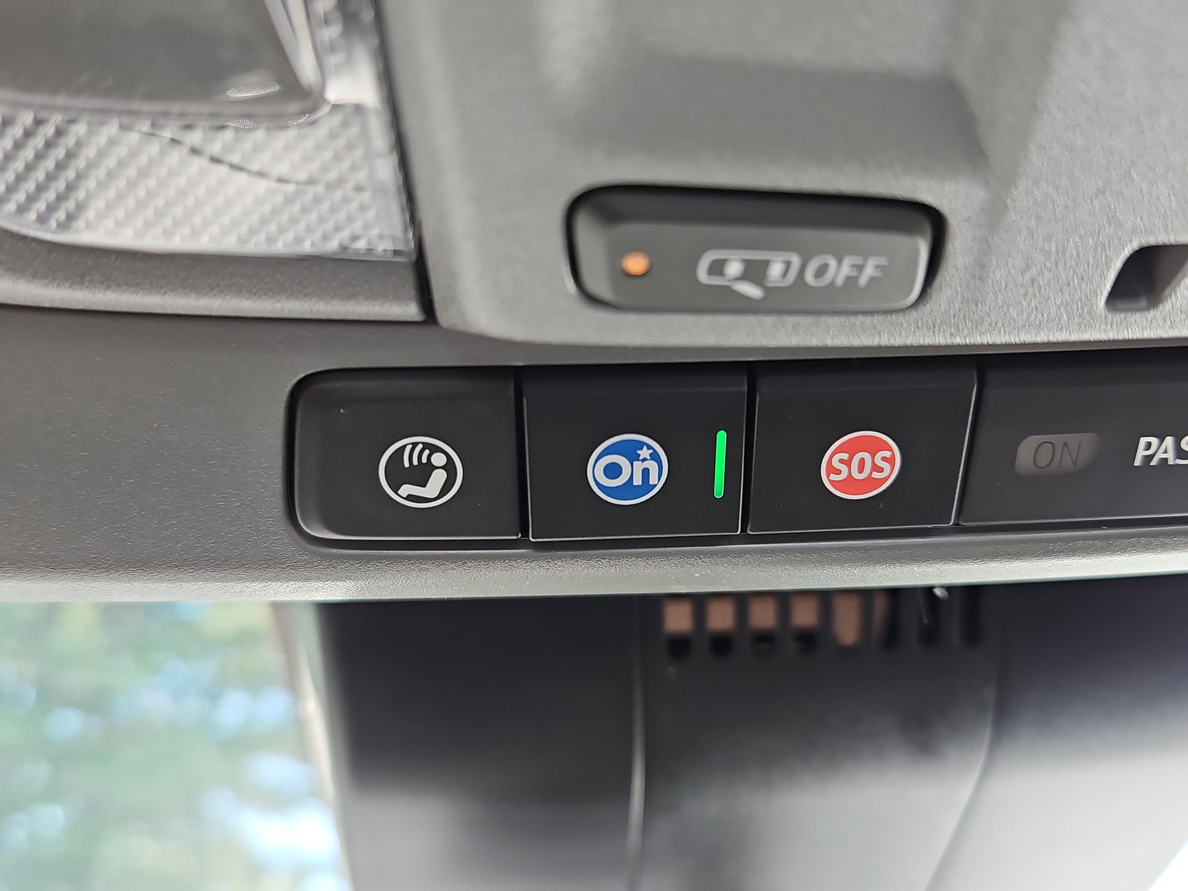 2026 Chevrolet Silverado 1500 photo 2