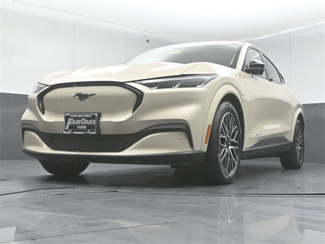 2025 FORD MUSTANG MACH-E - Image 35