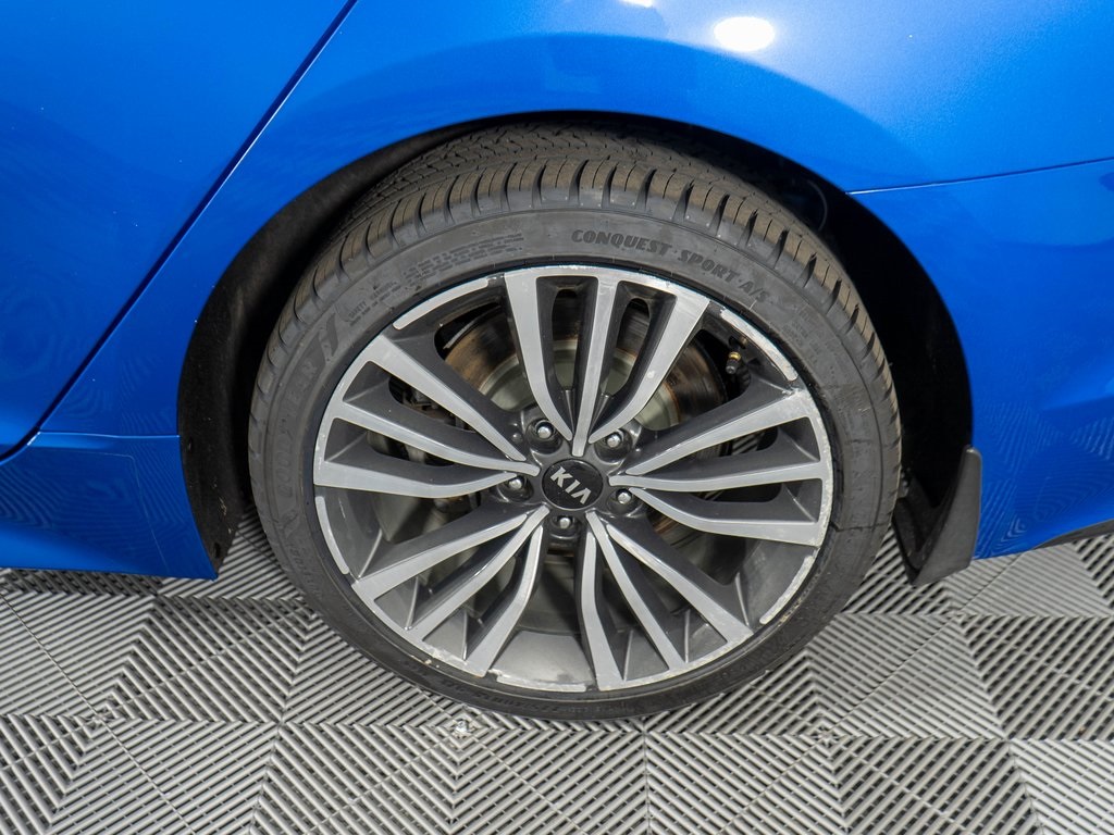 2019 Kia Stinger photo 24