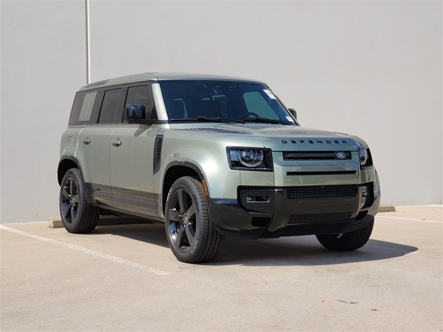 2025 Land Rover Defender 110 X-Dynamic SE photo 2