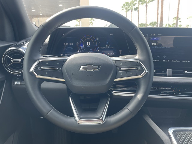 2025 Chevrolet Equinox LT photo 7