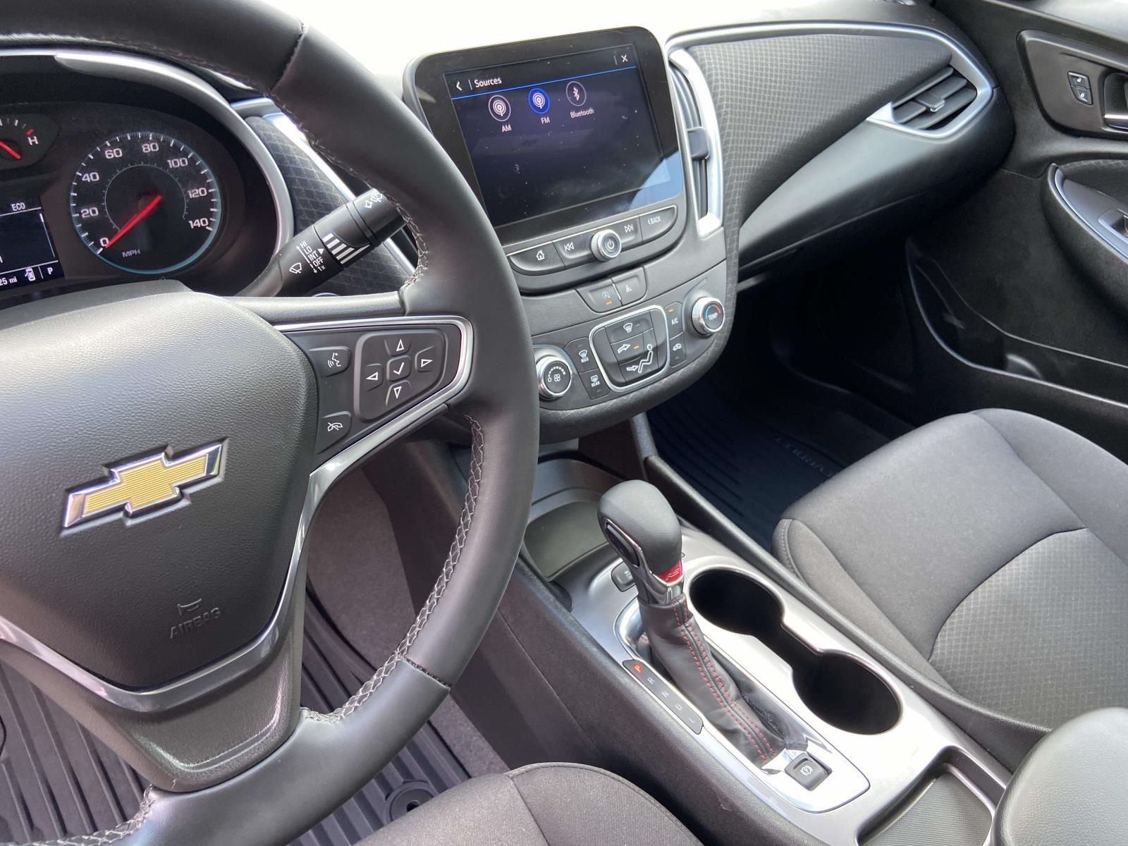 2024 Chevrolet Malibu RS photo 9