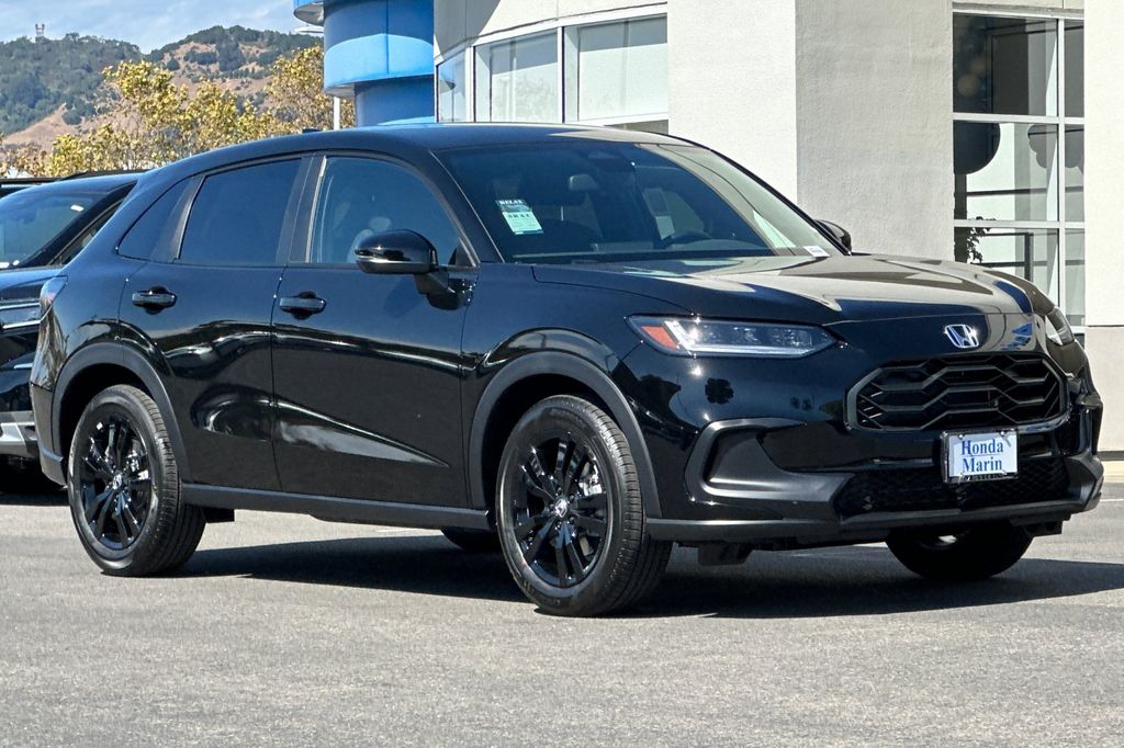2026 Honda HR-V Sport photo 2