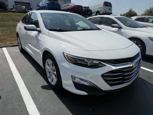 2024 Chevrolet Malibu 1LT photo 3