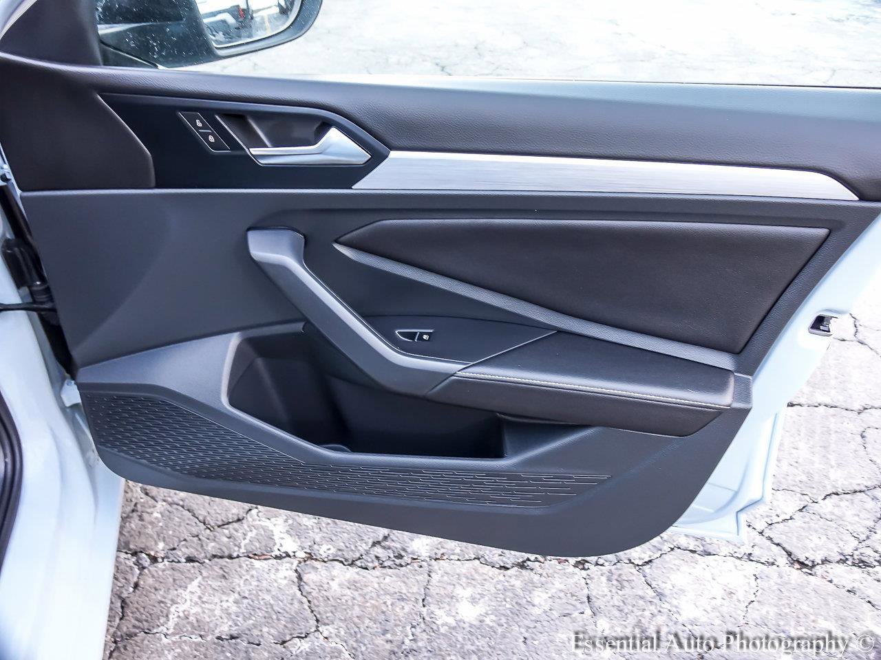 2025 VOLKSWAGEN JETTA - Image 20