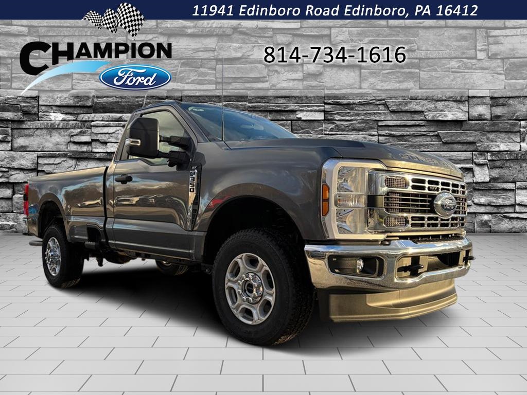 2026 Ford F-350 Super Duty XLT's photo