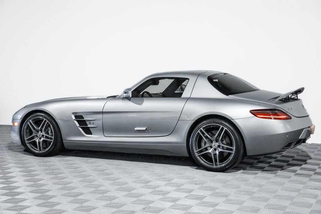 2011 Mercedes Benz SLS AMG photo 29