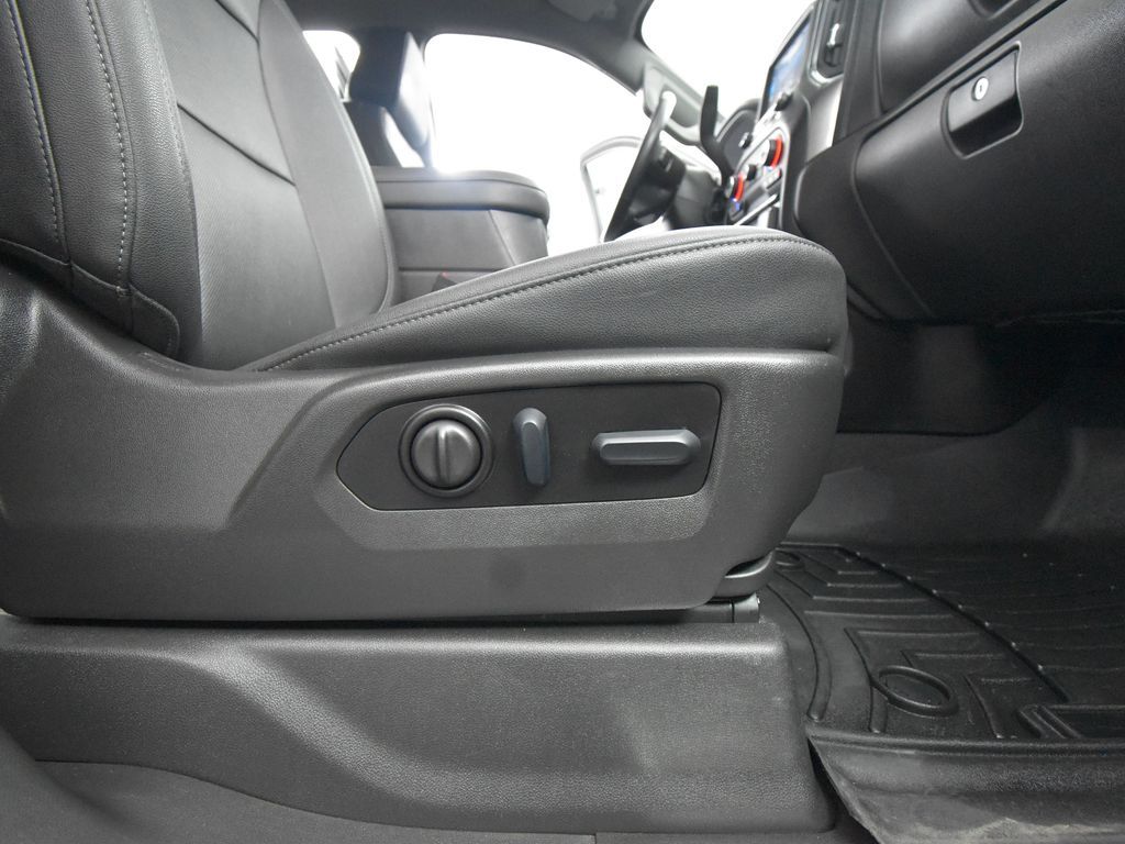 2022 Chevrolet Silverado 2500HD LTZ photo 38