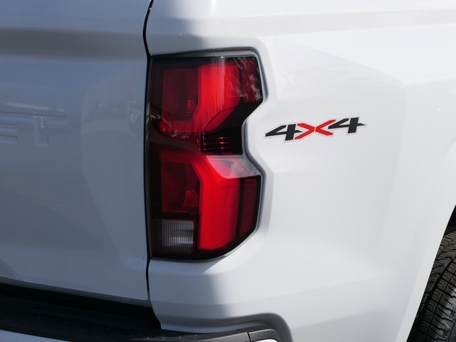 2025 Chevrolet Colorado Work Truck LT photo 4