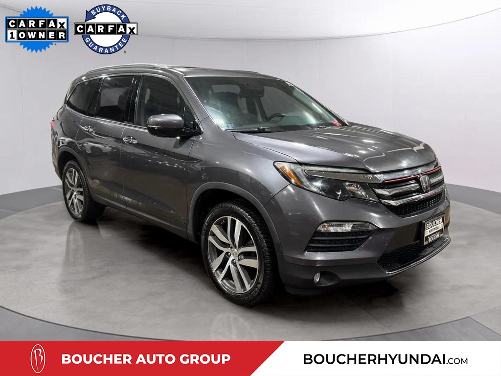 2017 Honda Pilot Elite's photo