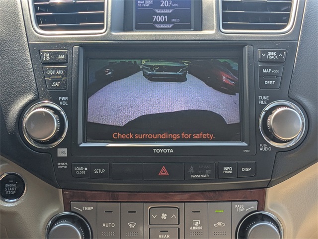 2011 Toyota Highlander Limited photo 26