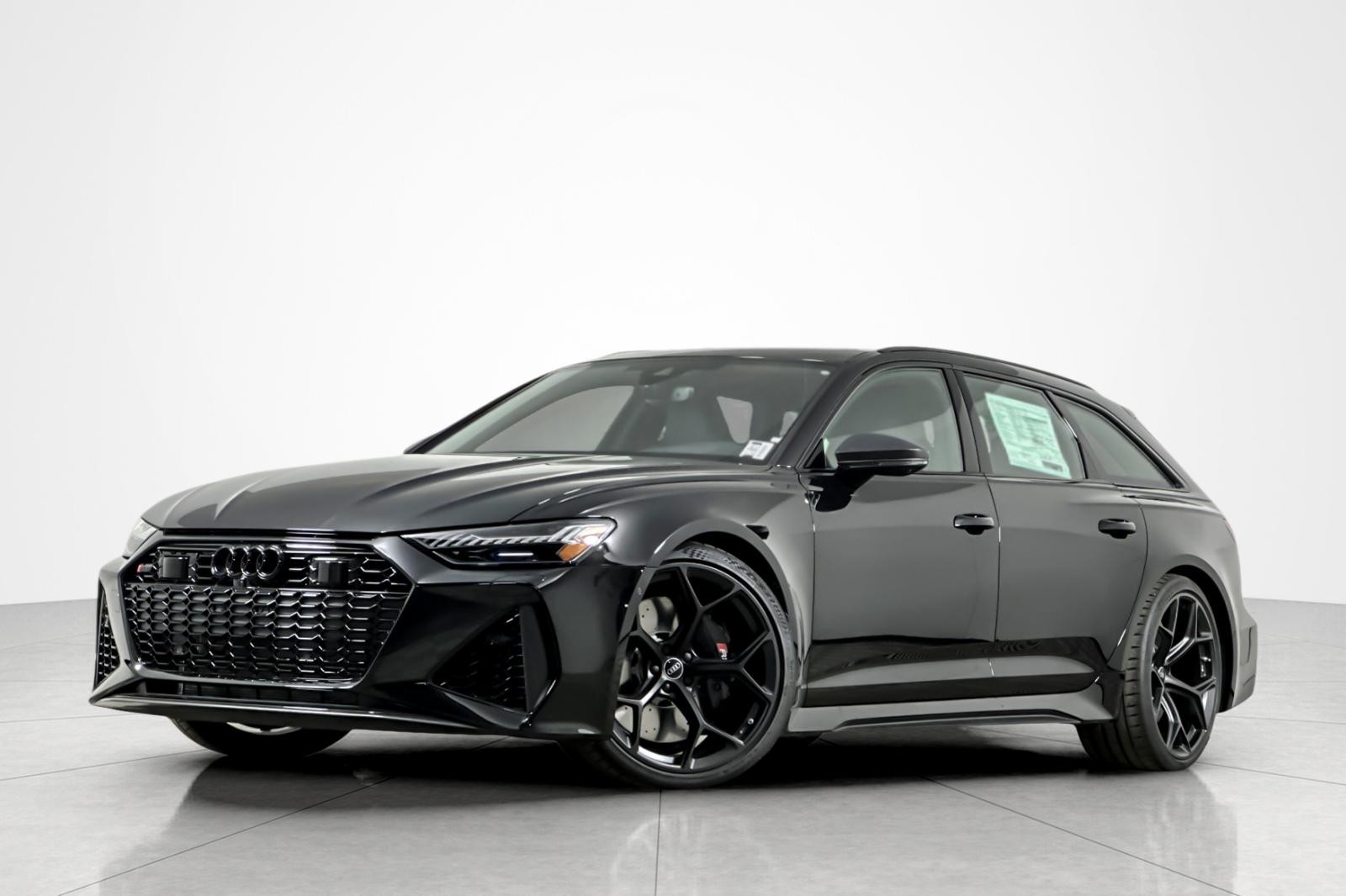 2026 Audi RS 6 Avant Base's photo