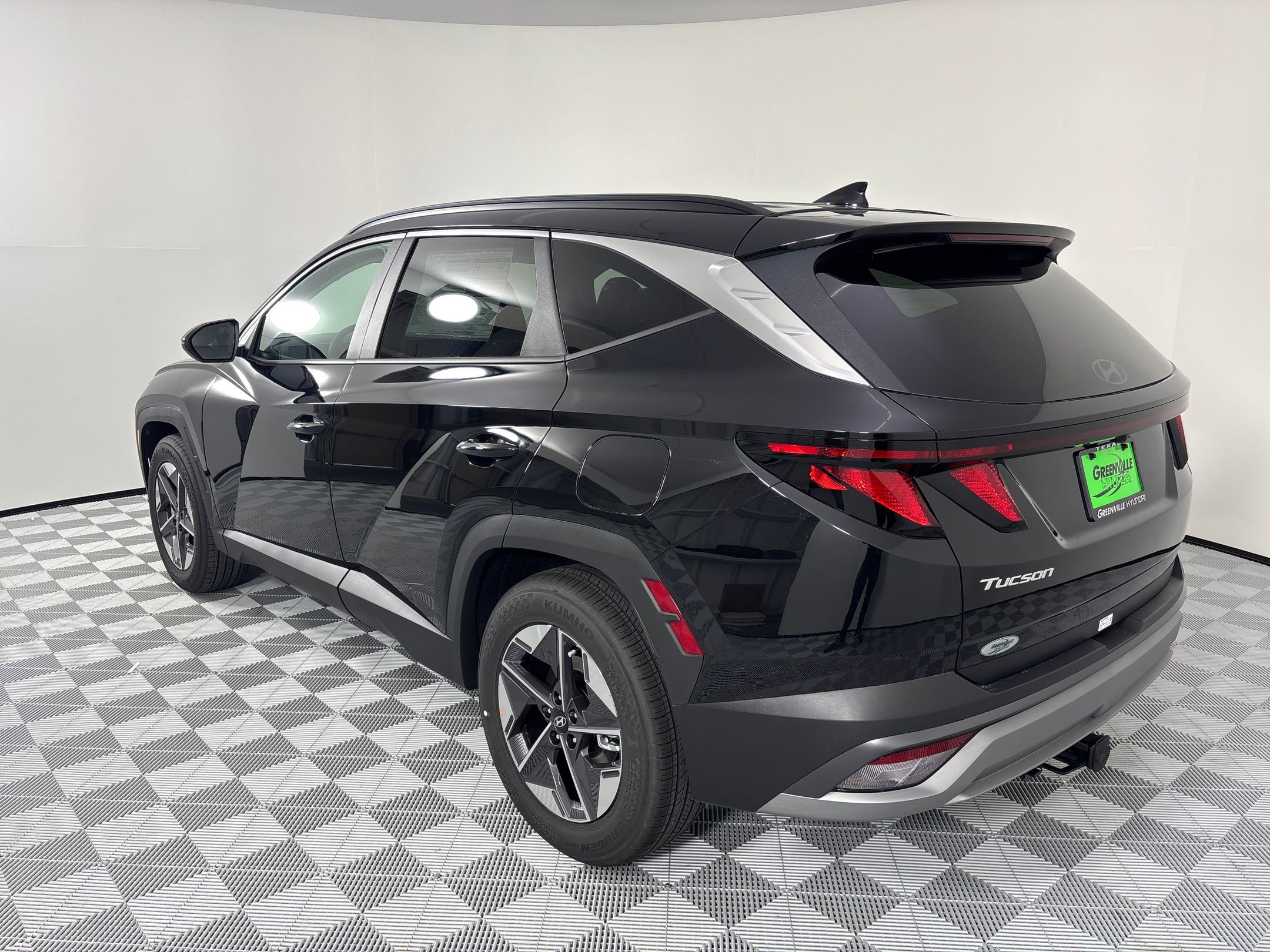 2026 Hyundai Tucson SEL photo 3