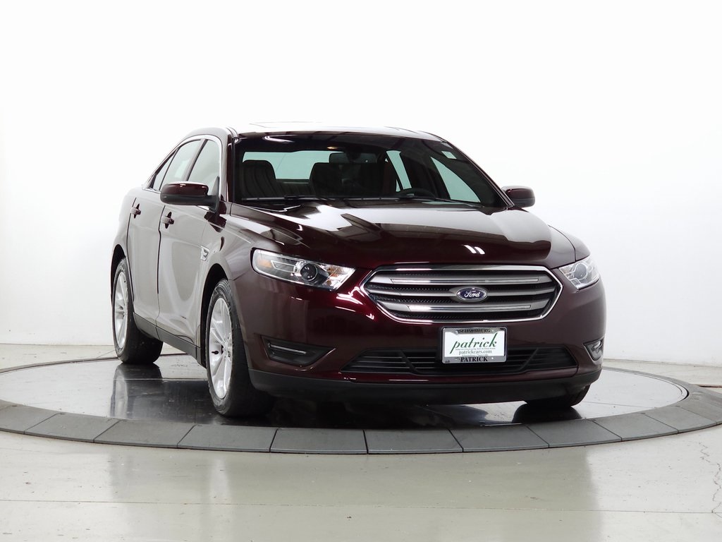 2018 Ford Taurus SEL