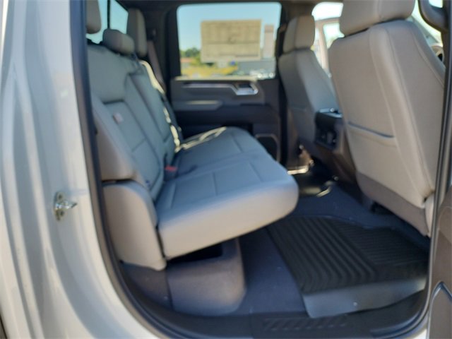 2025 Chevrolet Silverado 2500HD LT photo 9