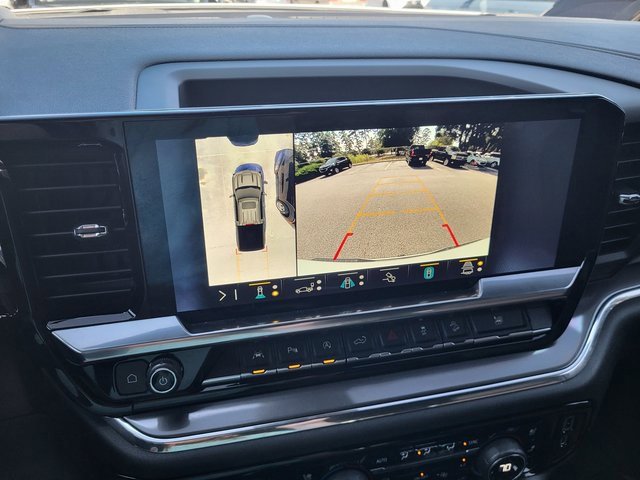 2023 Chevrolet Silverado 1500 High Country photo 10