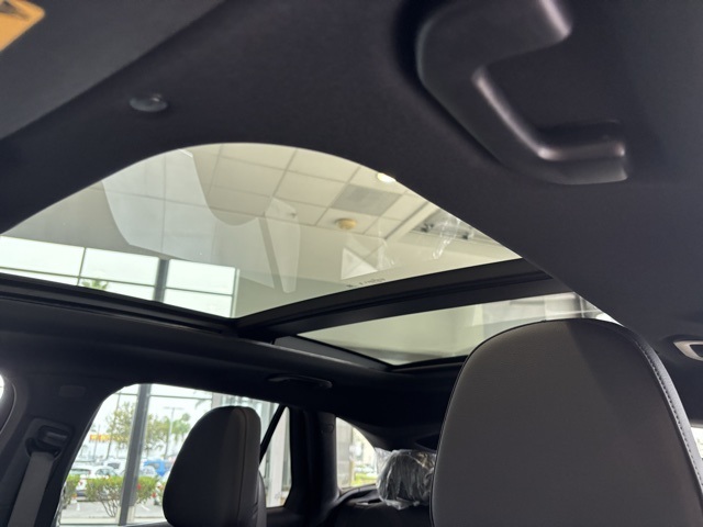 2026 Mercedes Benz GLC 350e 4MATIC photo 11