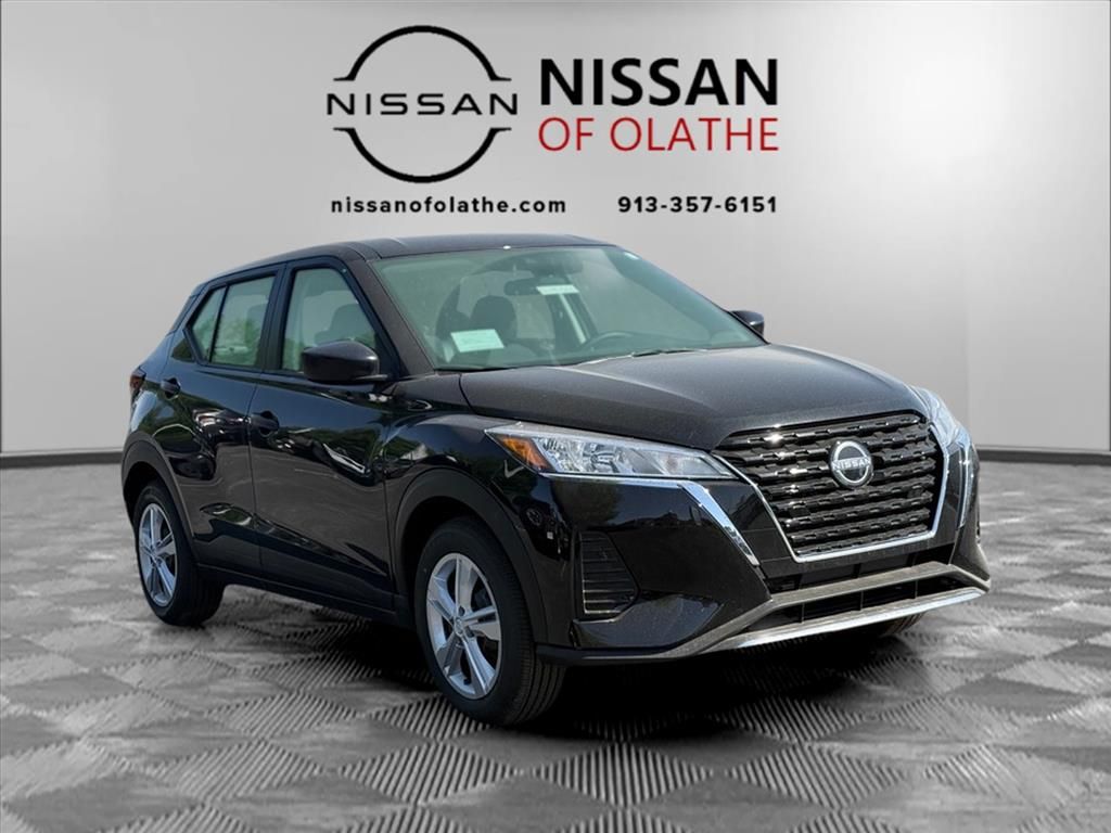 2025 Nissan Kicks Play S photo 23