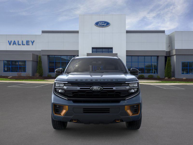 2025 Ford Expedition photo 4