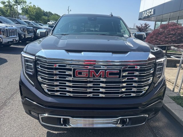 2025 Gmc Sierra Denali photo 2