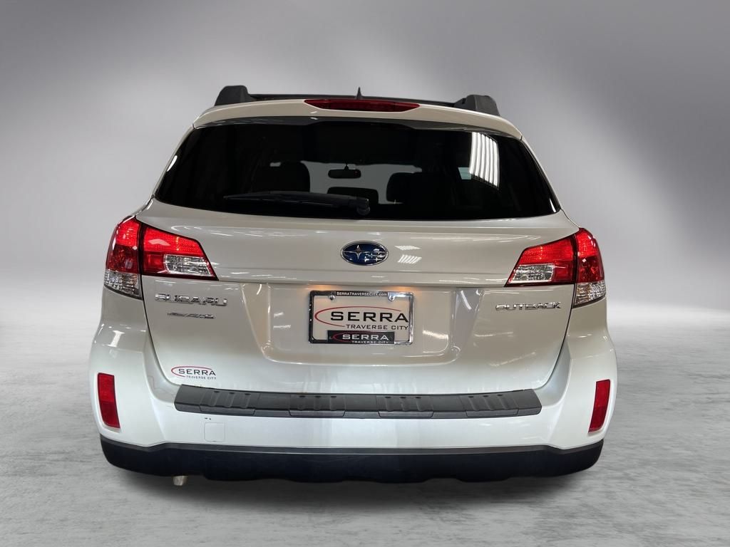 2014 Subaru Outback 2.5i Premium photo 4
