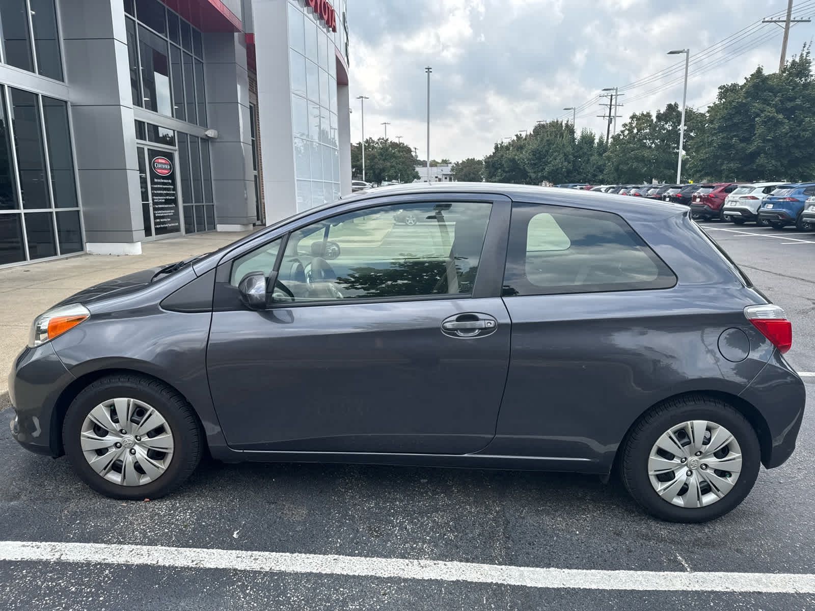 Used 2014 Toyota Yaris LE with VIN JTDJTUD36ED594925 for sale in Cleveland Heights, OH