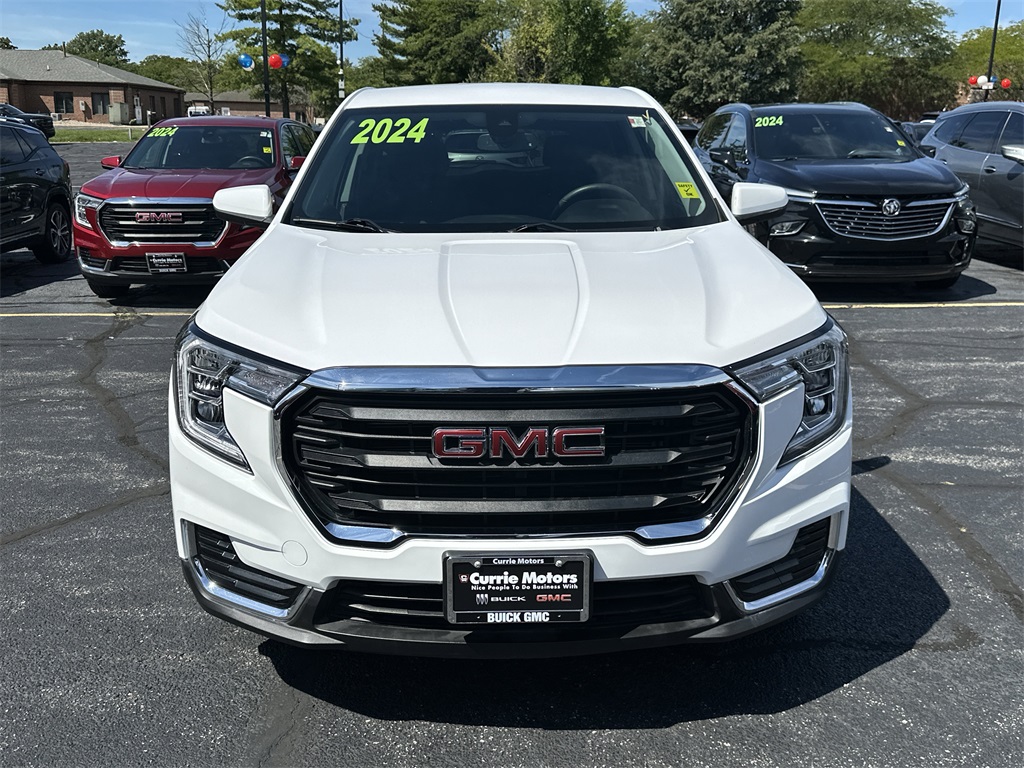 2024 GMC TERRAIN - Image 3